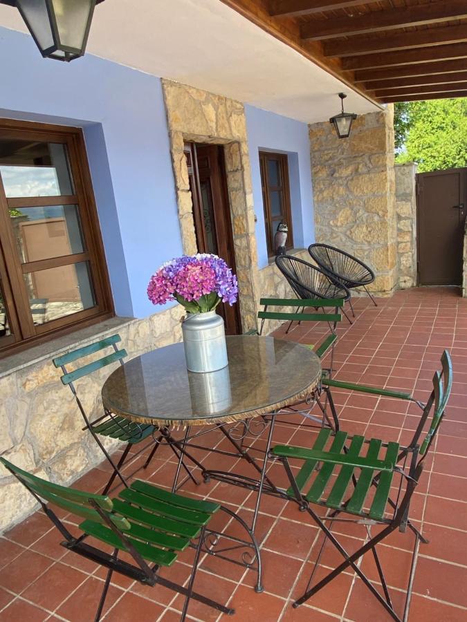 Villa Paraes Нава Экстерьер фото